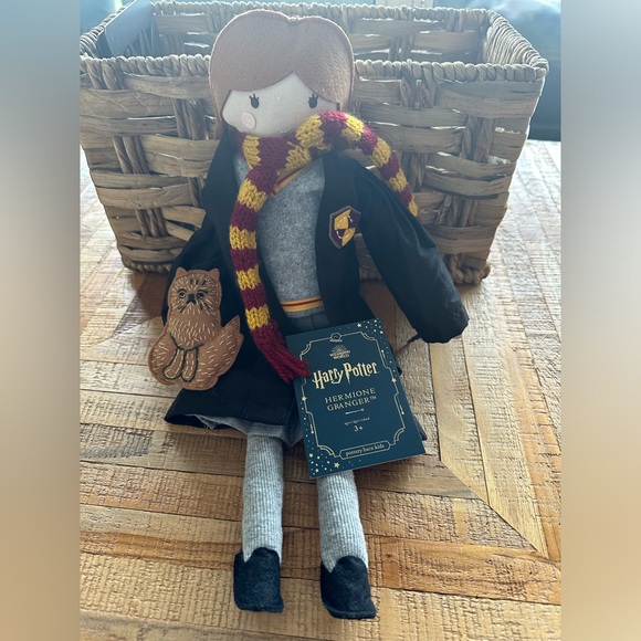 Harry Potter Designer Dolls Pottery Barn Kids - Picture 4 of 6